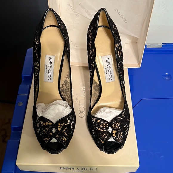 Gorgeous lace and open toe Jimmy Choo heel size 40.5 - Picture 1 of 5